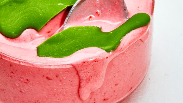 You Don’t Need a Fancy Machine To Make This Frozen Yogurt
